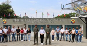 Funcionarios de la alcaldía de Melgar visitan instalaciones del Comando Aéreo De Combate No. 4
